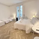 The Mo Gotic 2* Barcelona