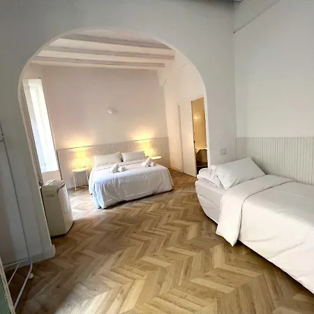 The Mo Gotic Barselona