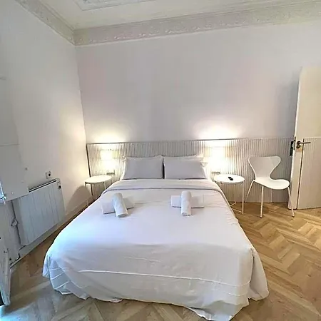 Hotel The Mo Gotic