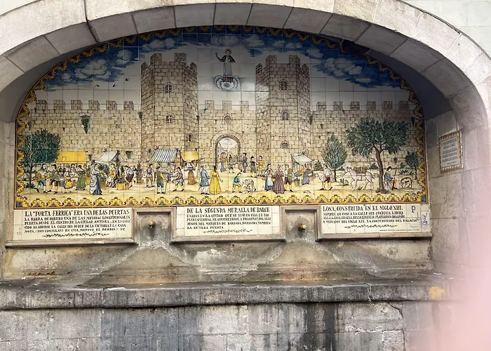 ホテル The Mo Gotic 2*