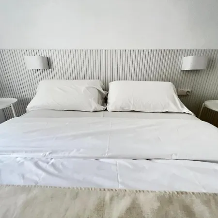 The Mo Gotic 2*